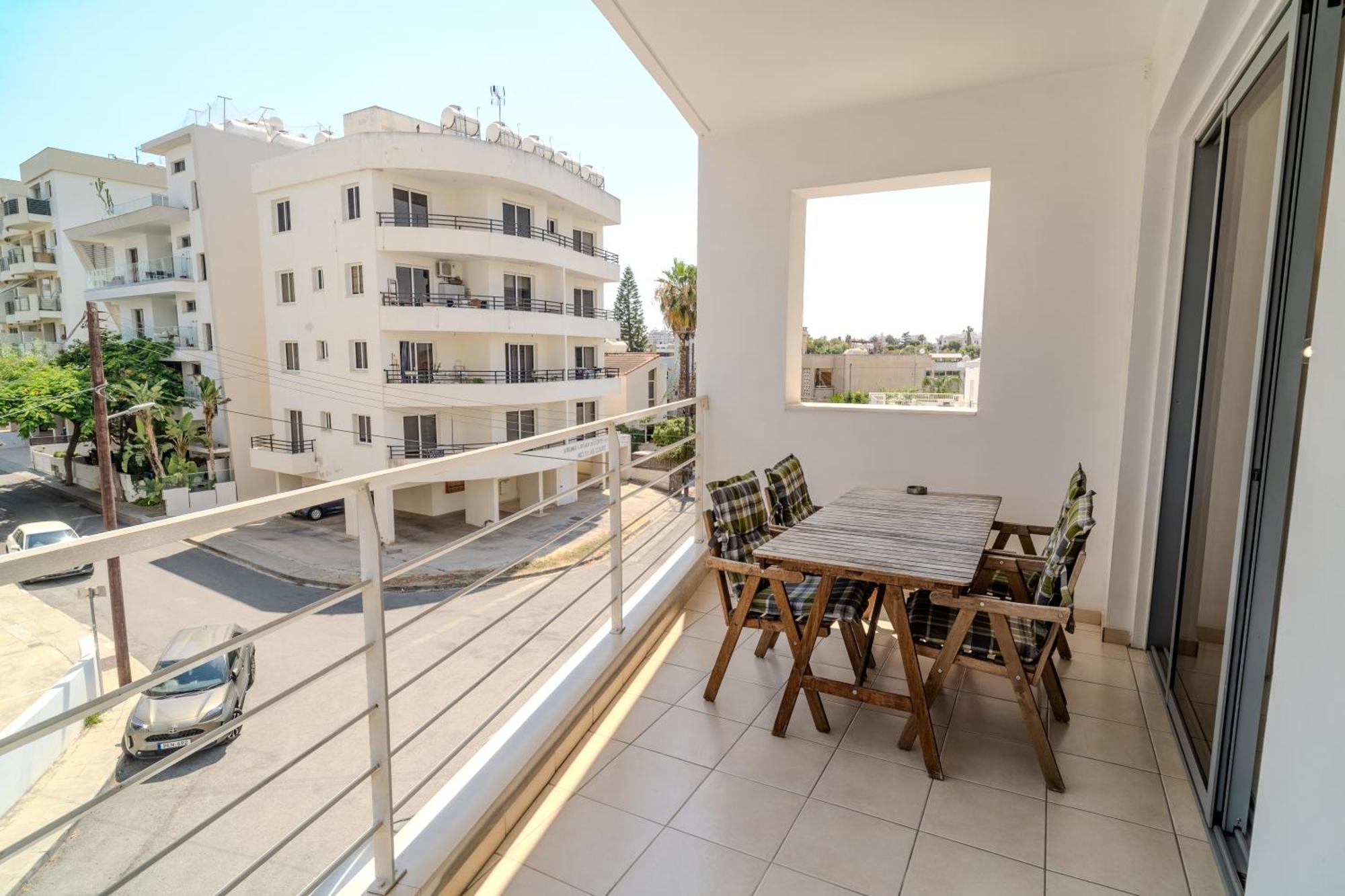 Blue Dawn Center Flat Appartement Larnaca Buitenkant foto